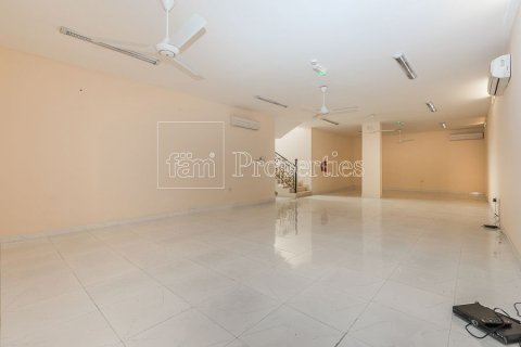 Dubai, BAE’de kiralık villa 6 yatak odası, 555 m² No 700104 - fotoğraf 7