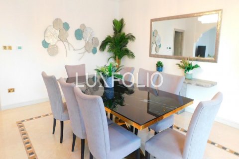Vila v Palm Jumeirah, Dubai, SAE 7 ložnice, 650 m² Č.: 628159 - fotografie 8