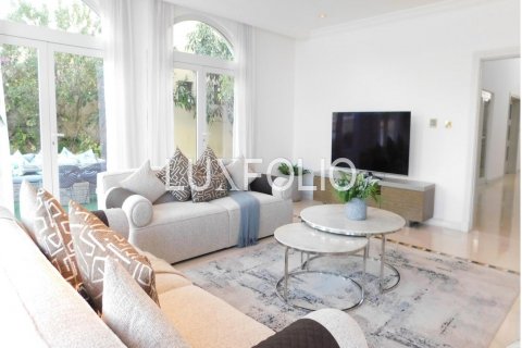 Vila v Palm Jumeirah, Dubai, SAE 7 ložnice, 650 m² Č.: 628159 - fotografie 3