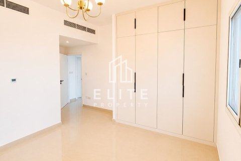 Apartmen di Greens, Dubai, UAE 2 bilik tidur, 105 meter persegi № 741341 - foto 4