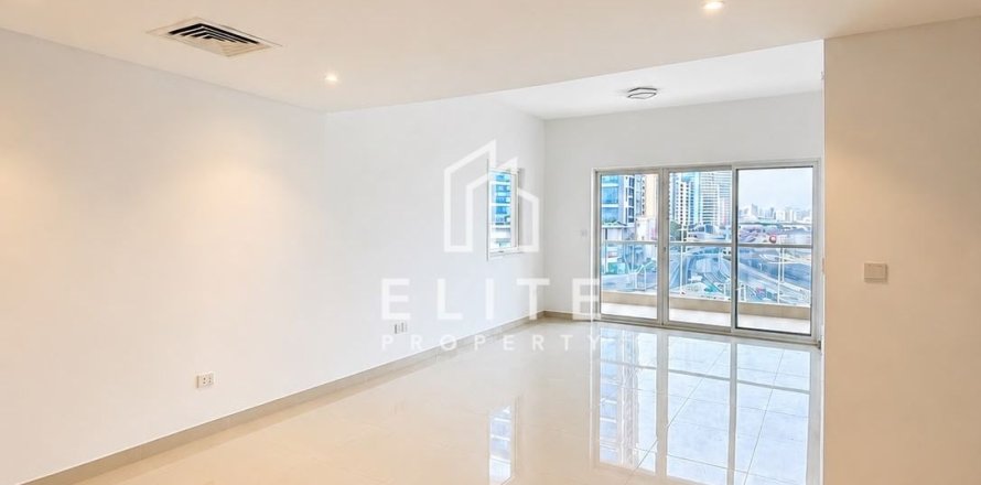 Apartmen di Greens, Dubai, UAE 2 bilik tidur, 105 meter persegi № 741341