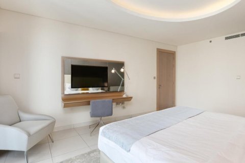 Apartment in TOWERS BY PARAMOUNT in Business Bay, Dubai, UAE 4 bedrooms, 260.21 sq.m. № 574465 - photo 4
