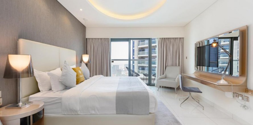 Apartment in TOWERS BY PARAMOUNT in Business Bay, Dubai, UAE 4 bedrooms, 260.21 sq.m. № 574465