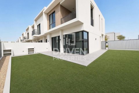 ویلا در The Valley، Dubai ، امارات متحده عربی 4 خوابه ، 370.68 متر مربع.  شماره 765095