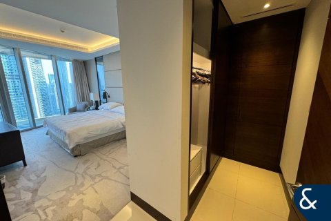 Downtown Dubai (Downtown Burj Dubai), UAE의 임대용 아파트 침실 3개, 226제곱미터 번호 698270 - 사진 12