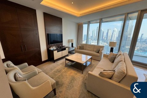 Downtown Dubai (Downtown Burj Dubai), UAE의 임대용 아파트 침실 3개, 226제곱미터 번호 698270 - 사진 2