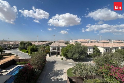 Villa til leie i Dubai, Emiratene 4 soverom, 965 kvm Nr. 689106 - Foto 24