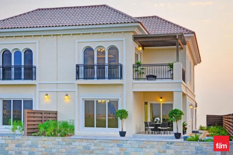 ویلا در Dubai ، امارات متحده عربی 4 خوابه ، 965 متر مربع.  شماره 689106