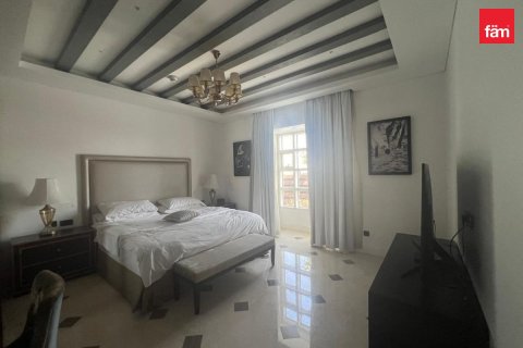 Villa til leie i Dubai, Emiratene 4 soverom, 965 kvm Nr. 689106 - Foto 6
