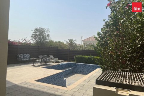 Villa til leie i Dubai, Emiratene 4 soverom, 965 kvm Nr. 689106 - Foto 15