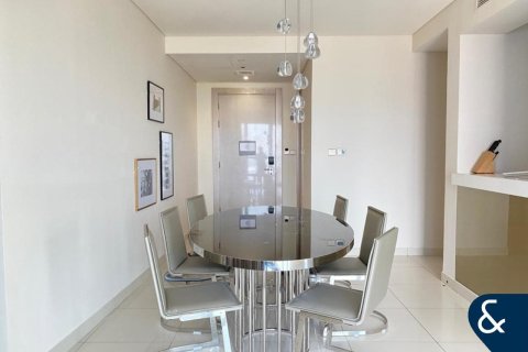 Apartment in Business Bay, Dubai, UAE 2 bedrooms, 130 sq.m. № 666475 - photo 4