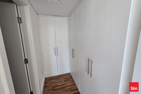 Appartamento in affitto a The Views, Dubai, EAU 3 camere da letto, 185 mq. № 710189 - foto 12