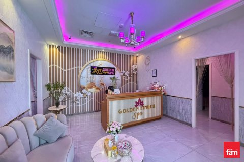 Dyqan në Business Bay, Dubai, Emiratet e Bashkuara Arabe 228.4 m2. № 694039 - Foto 2