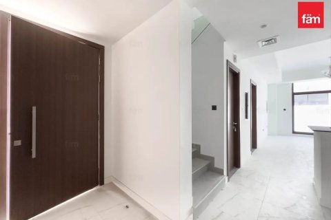 Řadový dům v Dubai, SAE 4 ložnice, 187.2 m² Č.: 694042 - fotografie 13