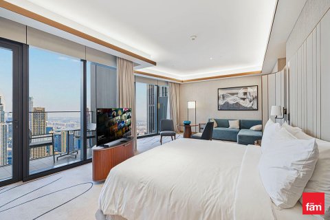 Penthouse in Dubai, UAE 5 bedrooms, 568.5 sq.m. № 622280 - photo 9