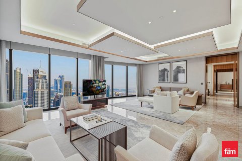 Penthouse in Dubai, UAE 5 bedrooms, 568.5 sq.m. № 622280 - photo 1
