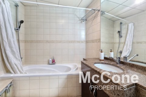 Apartment in Dubai Marina, Dubai, UAE 1 bedroom, 65.5 sq.m. № 587174 - photo 13