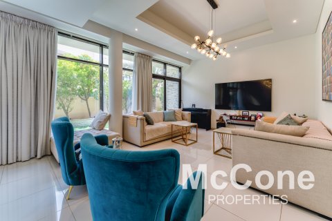 Vilë në DAMAC Hills (Akoya by DAMAC), Dubai, Emiratet e Bashkuara Arabe 5 dhoma gjumi, 610 m2. № 587176 - Foto 1