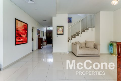 Vilë në DAMAC Hills (Akoya by DAMAC), Dubai, Emiratet e Bashkuara Arabe 5 dhoma gjumi, 610 m2. № 587176 - Foto 5