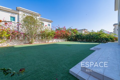 Villa till försäljning i Al Furjan, Dubai, UAE 4 sovrum, 443 kvm Nr. 649865 - fotografi 17