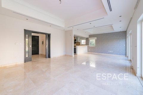Villa till försäljning i Al Furjan, Dubai, UAE 4 sovrum, 443 kvm Nr. 649865 - fotografi 13