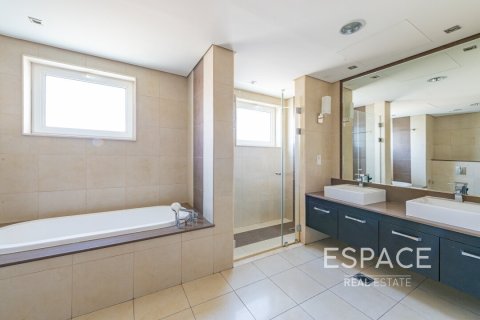 Villa till försäljning i Al Furjan, Dubai, UAE 4 sovrum, 443 kvm Nr. 649865 - fotografi 4