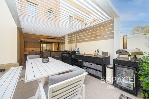 Villa till försäljning i The Springs, Dubai, UAE 3 sovrum, 232 kvm Nr. 649863 - fotografi 19