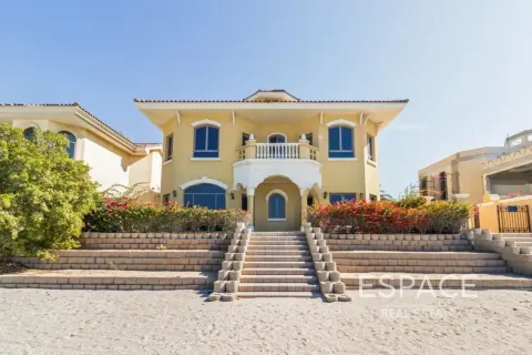 Villa till försäljning i Palm Jumeirah, Dubai, UAE 5 sovrum, 465 kvm Nr. 649860 - fotografi 1