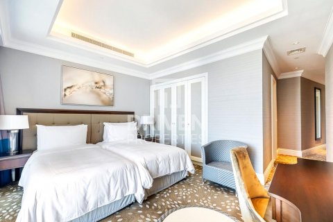 Apartment in Downtown Dubai (Downtown Burj Dubai), UAE 4 bedrooms, 264 sq.m. № 602915 - photo 11