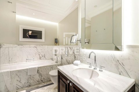 Apartment in Downtown Dubai (Downtown Burj Dubai), UAE 4 bedrooms, 264 sq.m. № 602915 - photo 17
