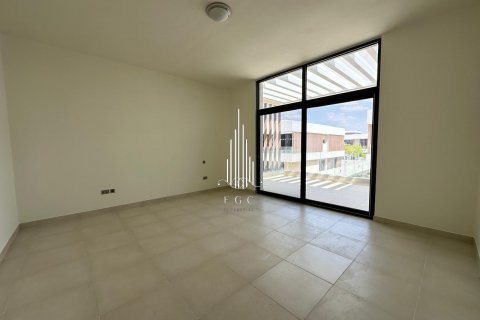 Vilë në Yas Island, Abu Dhabi, Emiratet e Bashkuara Arabe 5 dhoma gjumi, 581.1 m2. № 557424 - Foto 10