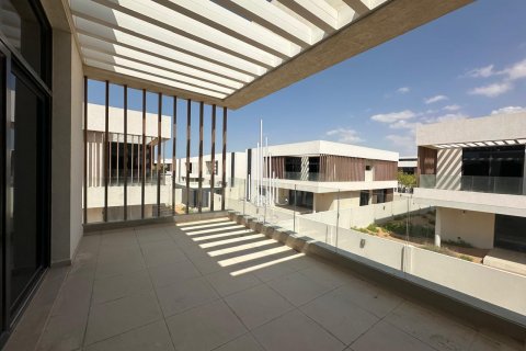 Vilë në Yas Island, Abu Dhabi, Emiratet e Bashkuara Arabe 5 dhoma gjumi, 581.1 m2. № 557424 - Foto 1
