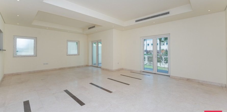 Villa in Al Furjan, Dubai, UAE 3 bedrooms, 227.5 sq.m. № 705660