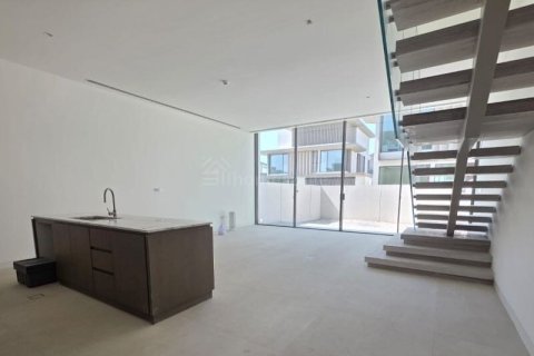 Rumah bandar di Nadd Al Sheba, Dubai, UAE 3 bilik tidur, 187 meter persegi № 722824 - foto 1