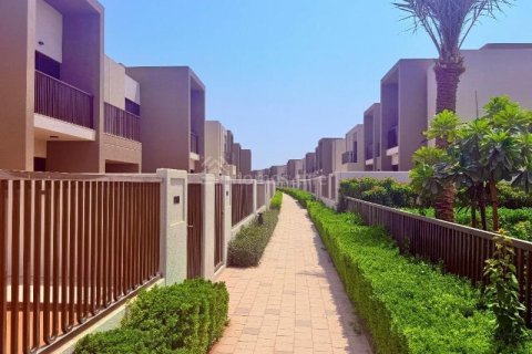 Dubai Land, Dubai, BAE’de satılık sıra ev 4 yatak odası, 253 m² No 722826 - fotoğraf 18