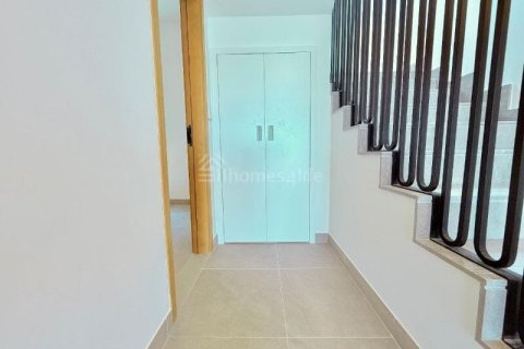 Dubai Land, Dubai, BAE’de satılık sıra ev 4 yatak odası, 253 m² No 722826 - fotoğraf 9