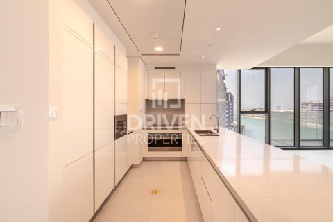 Lägenhet uthyres i Al Wasl, Dubai, UAE 3 sovrum, 194 kvm Nr. 654968 - fotografi 11