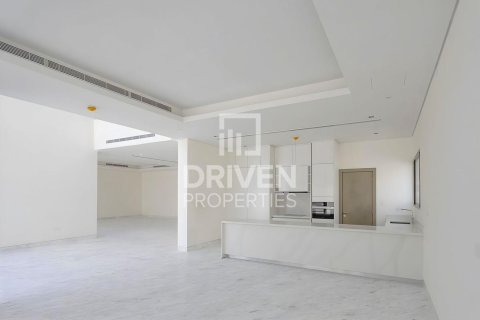 Βίλα σε Mohammed Bin Rashid City, Dubai, ΗΑΕ 5 υπνοδωμάτια, 790 τ.μ. Αρ. 655264 - φωτογραφία 3