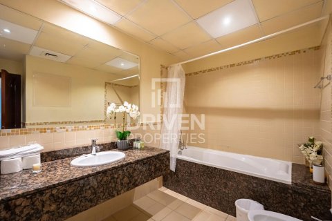 Apartment in Jumeirah Beach Residence, Dubai, UAE 1 bedroom, 72 sq.m. № 655262 - photo 9