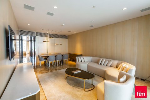 Wohnung in Palm Jumeirah, Dubai, VAE: 3 Schlafzimmer, 216 m2 Nr. 576478
