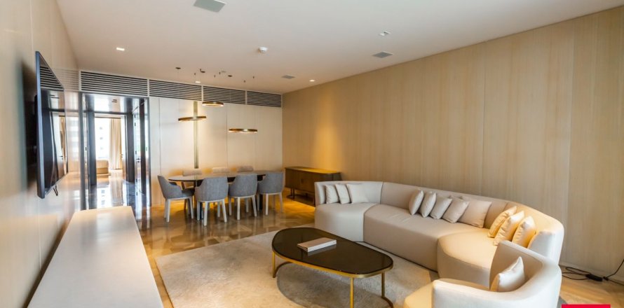 Wohnung in Palm Jumeirah, Dubai, VAE: 3 Schlafzimmer, 216 m2 Nr. 576478