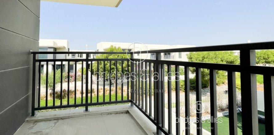 Villa Dubai Hills Estatejā, AAE 4 istabas, 194 m2 Nr. 687102