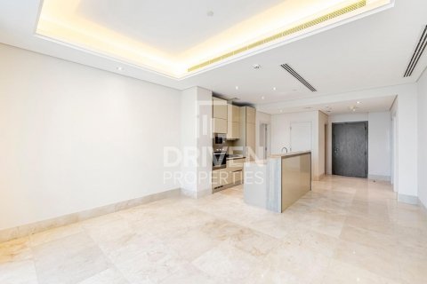 Apartment in Palm Jumeirah, Dubai, UAE 2 bedrooms, 139 sq.m. № 603038 - photo 3