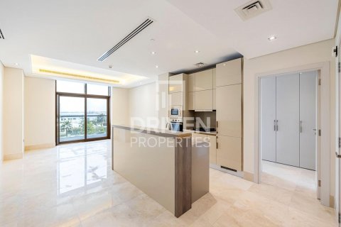 Apartment in Palm Jumeirah, Dubai, UAE 2 bedrooms, 139 sq.m. № 603038 - photo 2