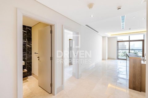 Apartment in Palm Jumeirah, Dubai, UAE 2 bedrooms, 139 sq.m. № 603038 - photo 1
