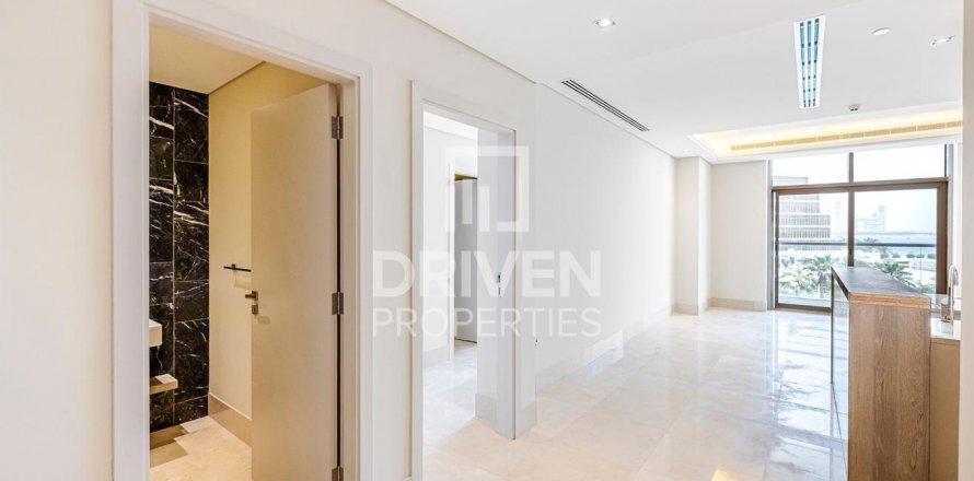 Apartment in Palm Jumeirah, Dubai, UAE 2 bedrooms, 139 sq.m. № 603038