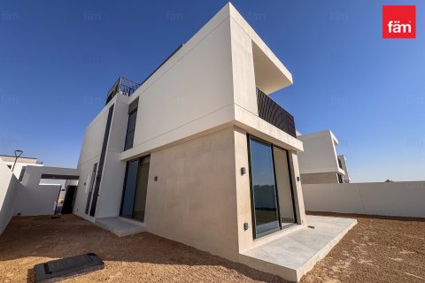 Зняти в оренду віллу в Дубай, ОАЕ 4 спальні, 683.7м2, № 692888 - фото 3