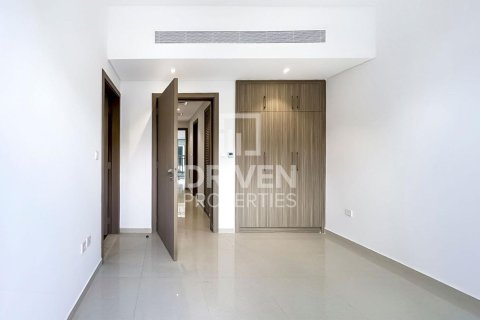 Σπίτι σε Dubai, ΗΑΕ 4 υπνοδωμάτια, 112.23 τ.μ. Αρ. 744041 - φωτογραφία 3