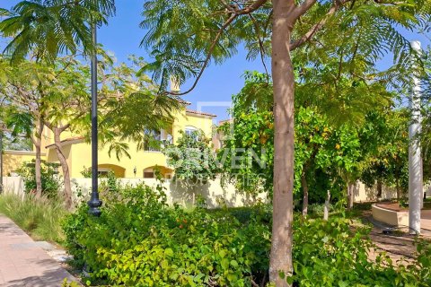 Villa in vendita a Dubai Land, Dubai, EAU 4 camere da letto, 400.04 mq. № 744042 - foto 16