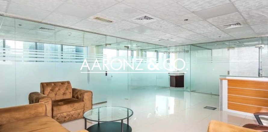 Büroraum in Business Bay, Dubai, VAE: 79 m2 Nr. 690766